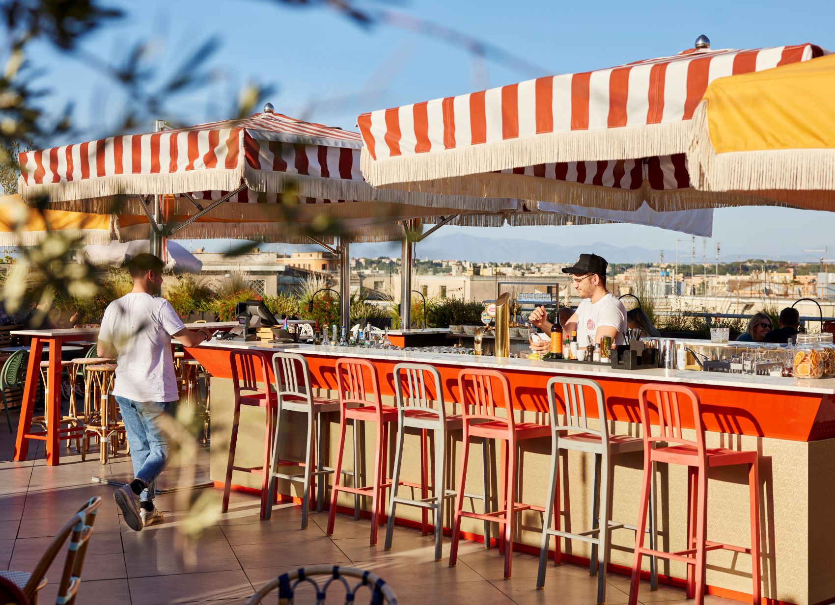 U shahvoniy eshak bilan yuzimga otirdi